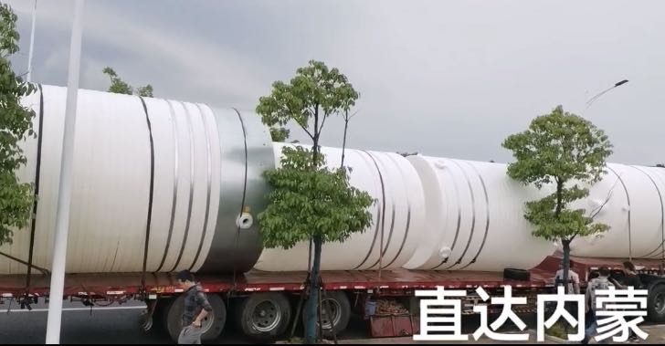 迅升塑料水箱容器裝車出貨直達內(nèi)蒙